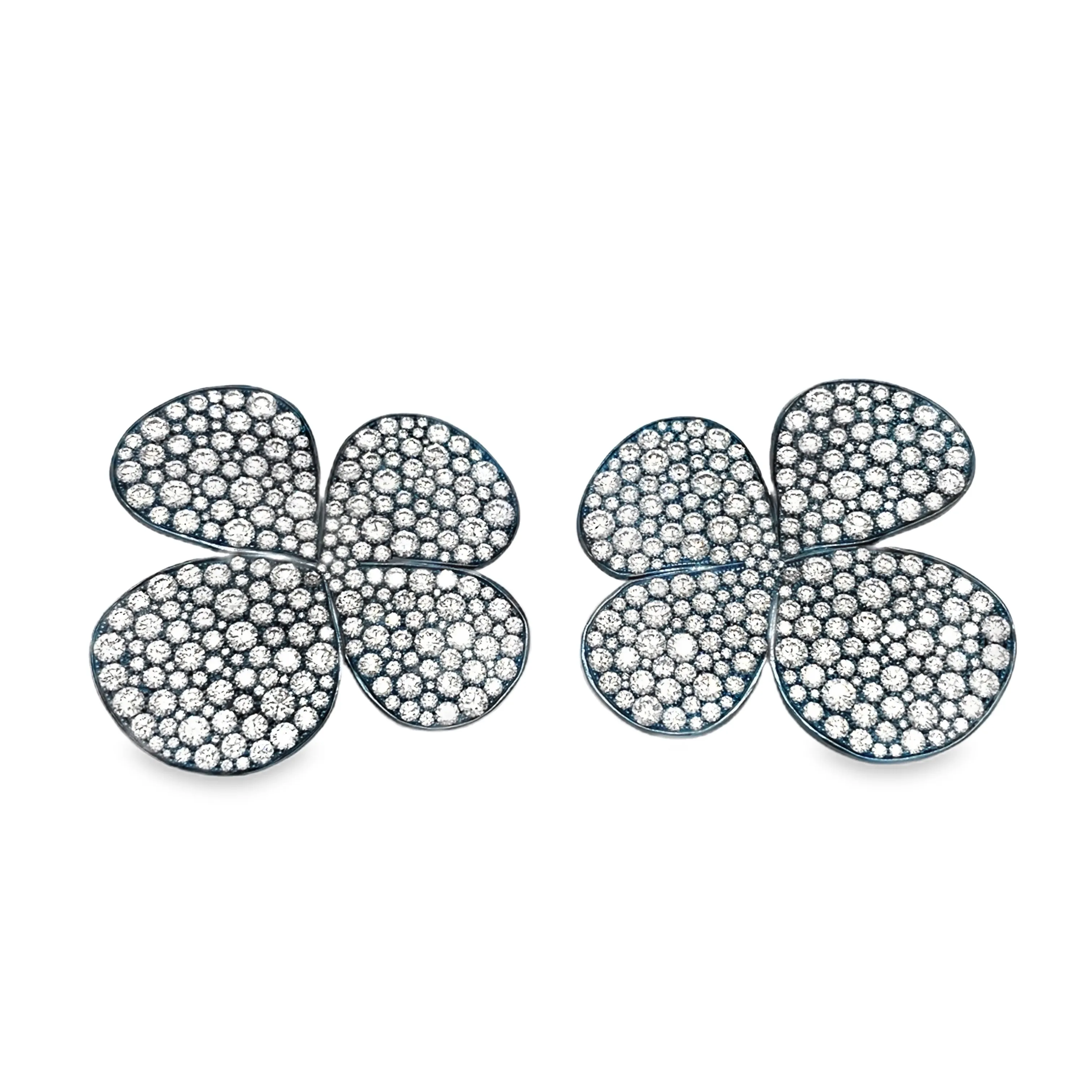 Clover-Shaped Diamond Stud Earrings