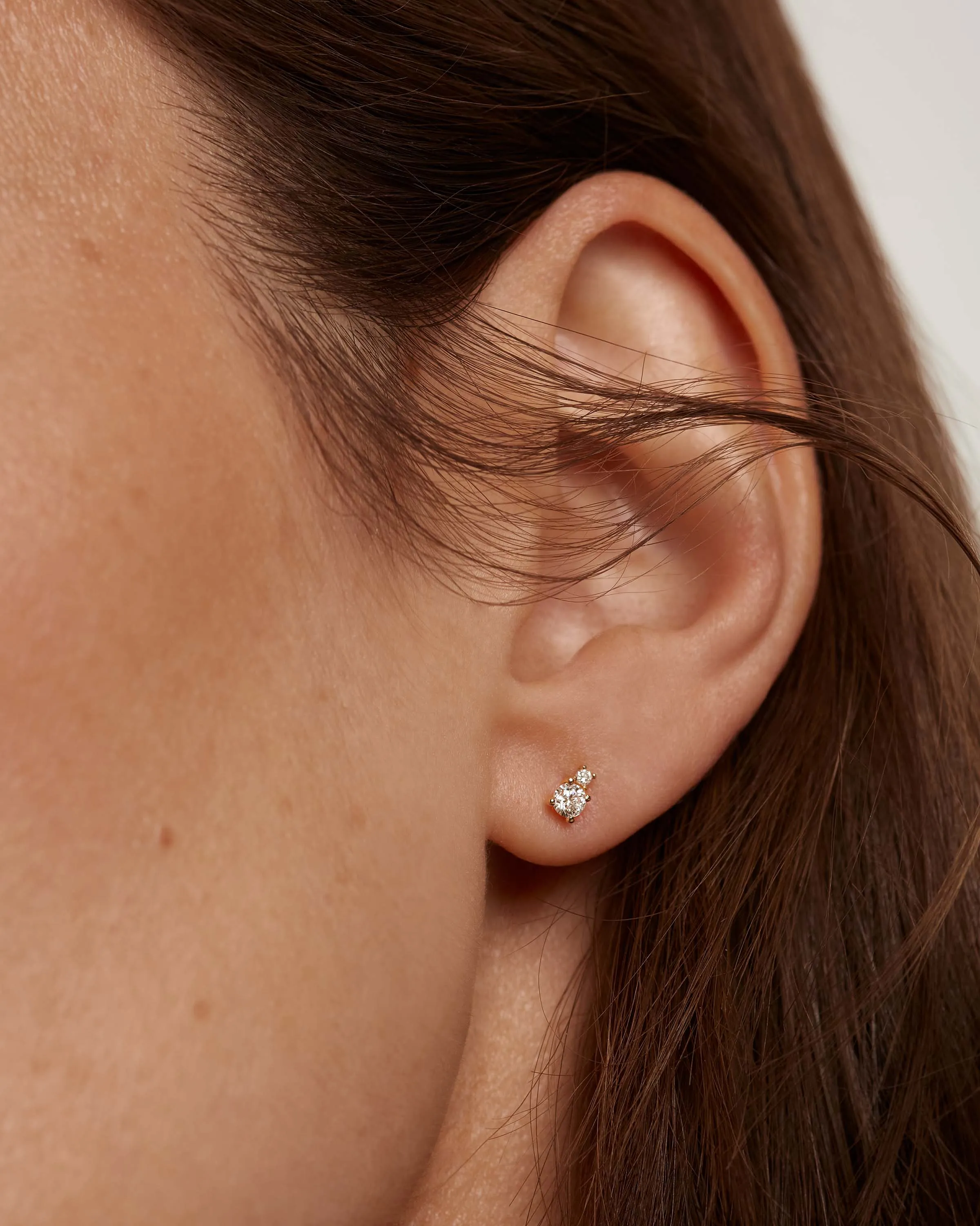 Diamonds and Gold Asymetric Studs