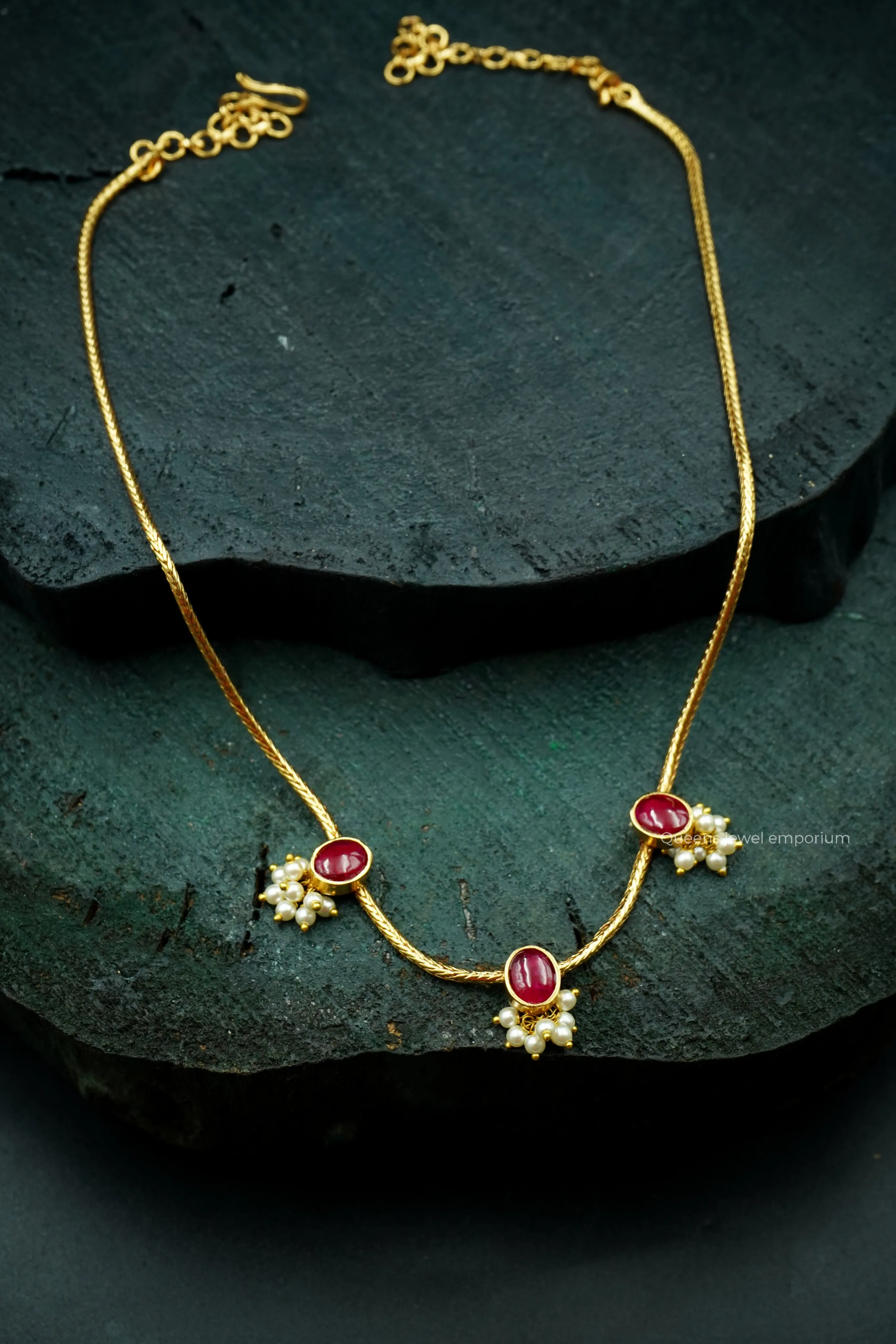 HEENA NECKLACE