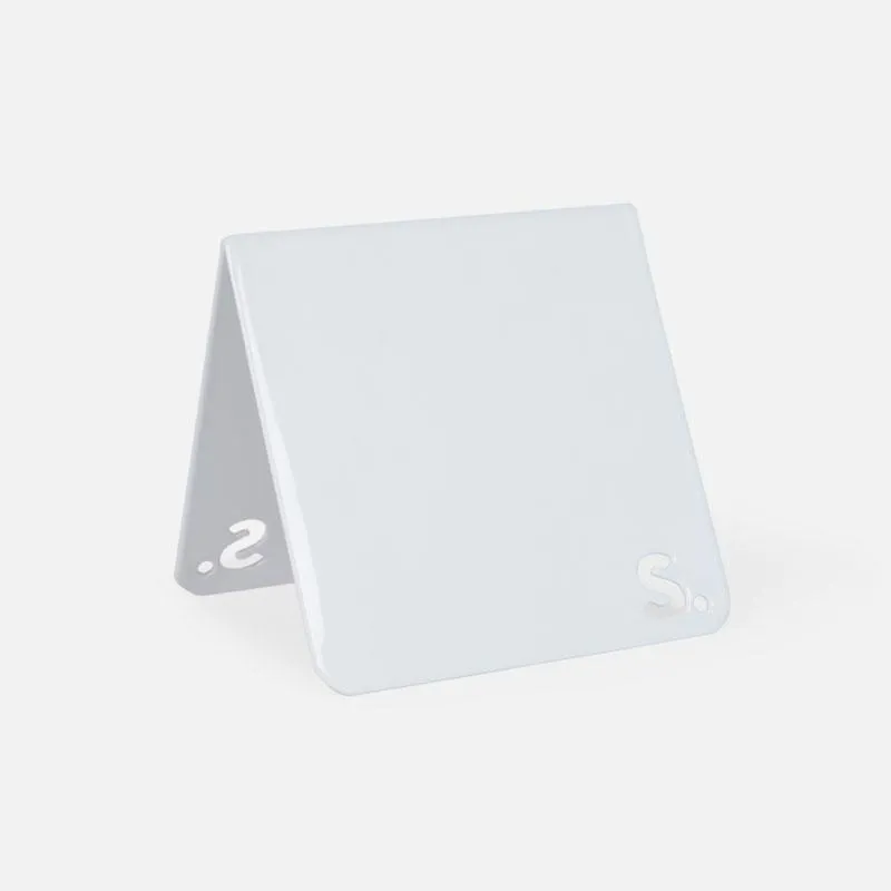 The Show-Off Stand White - Freebie